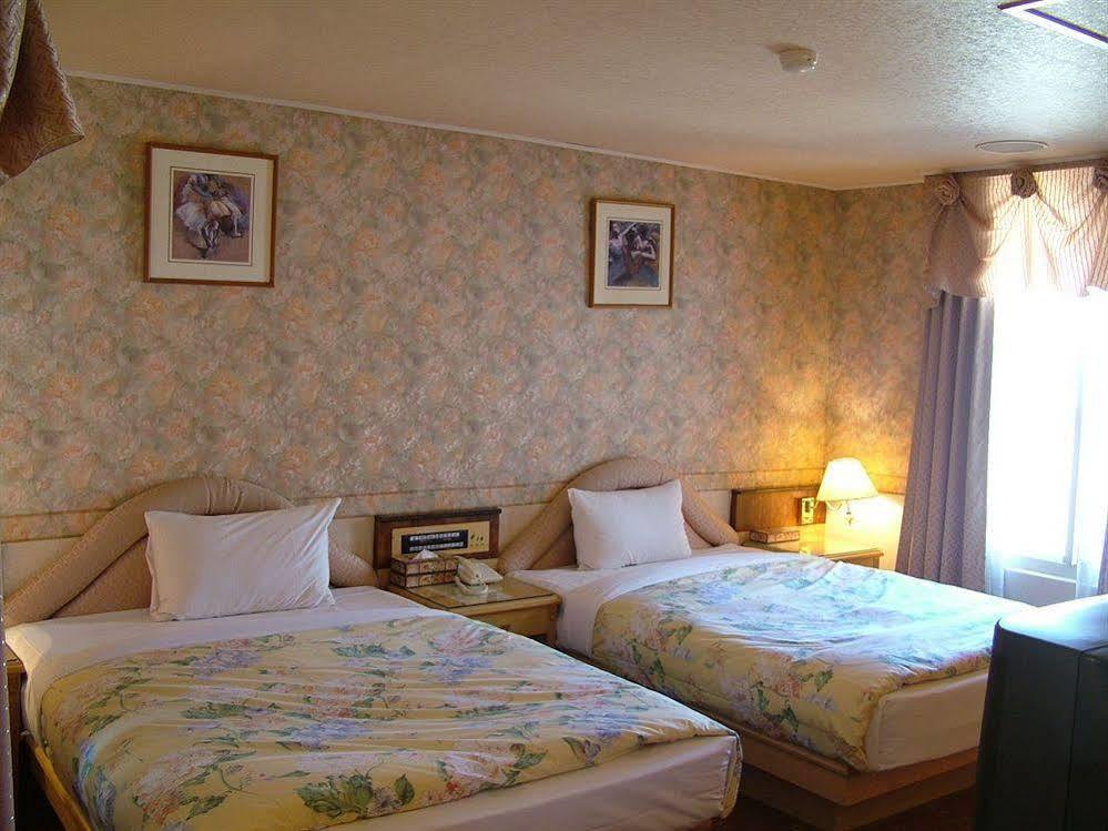 Hara Zuru Hotel Таоюань Экстерьер фото