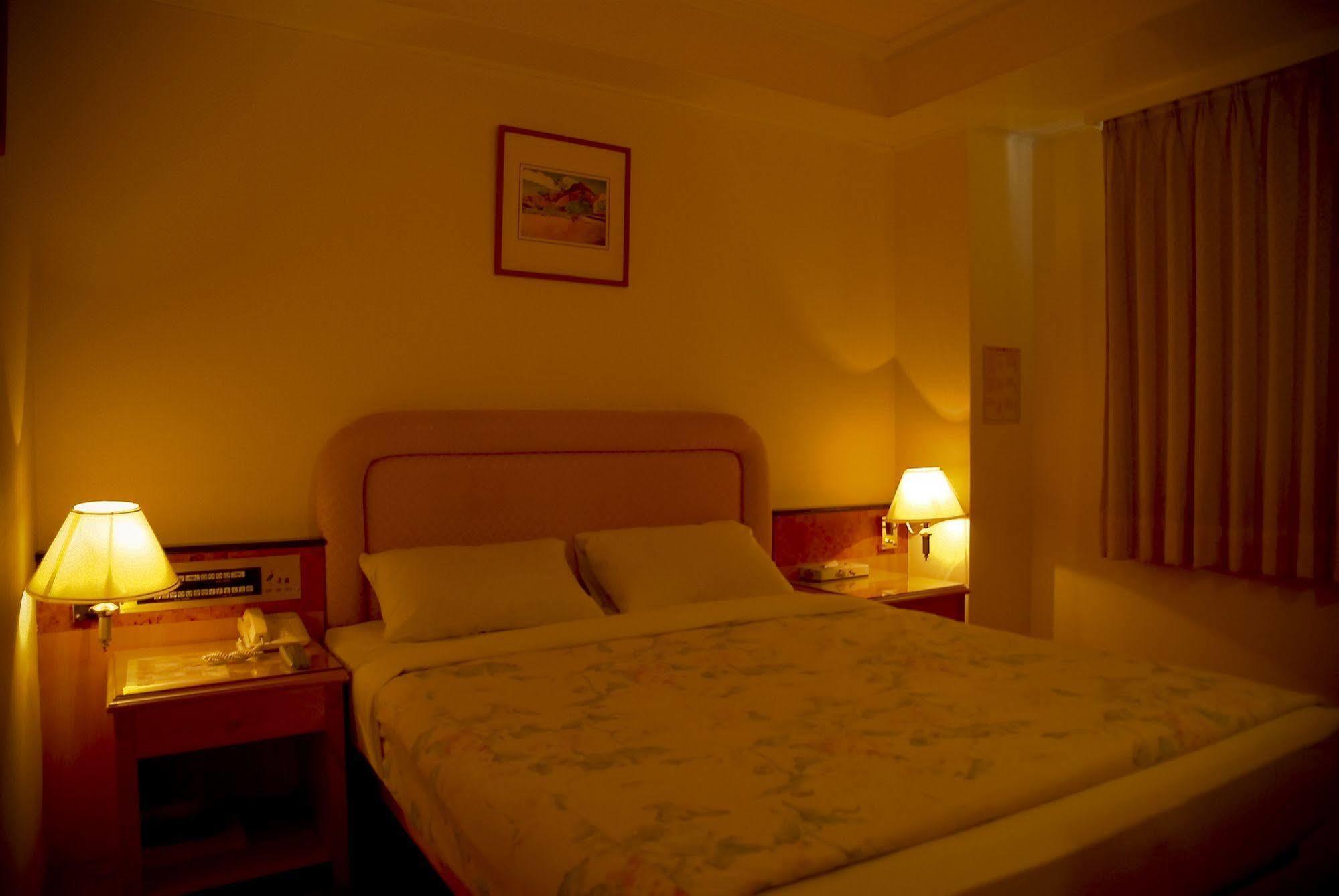 Hara Zuru Hotel Таоюань Экстерьер фото