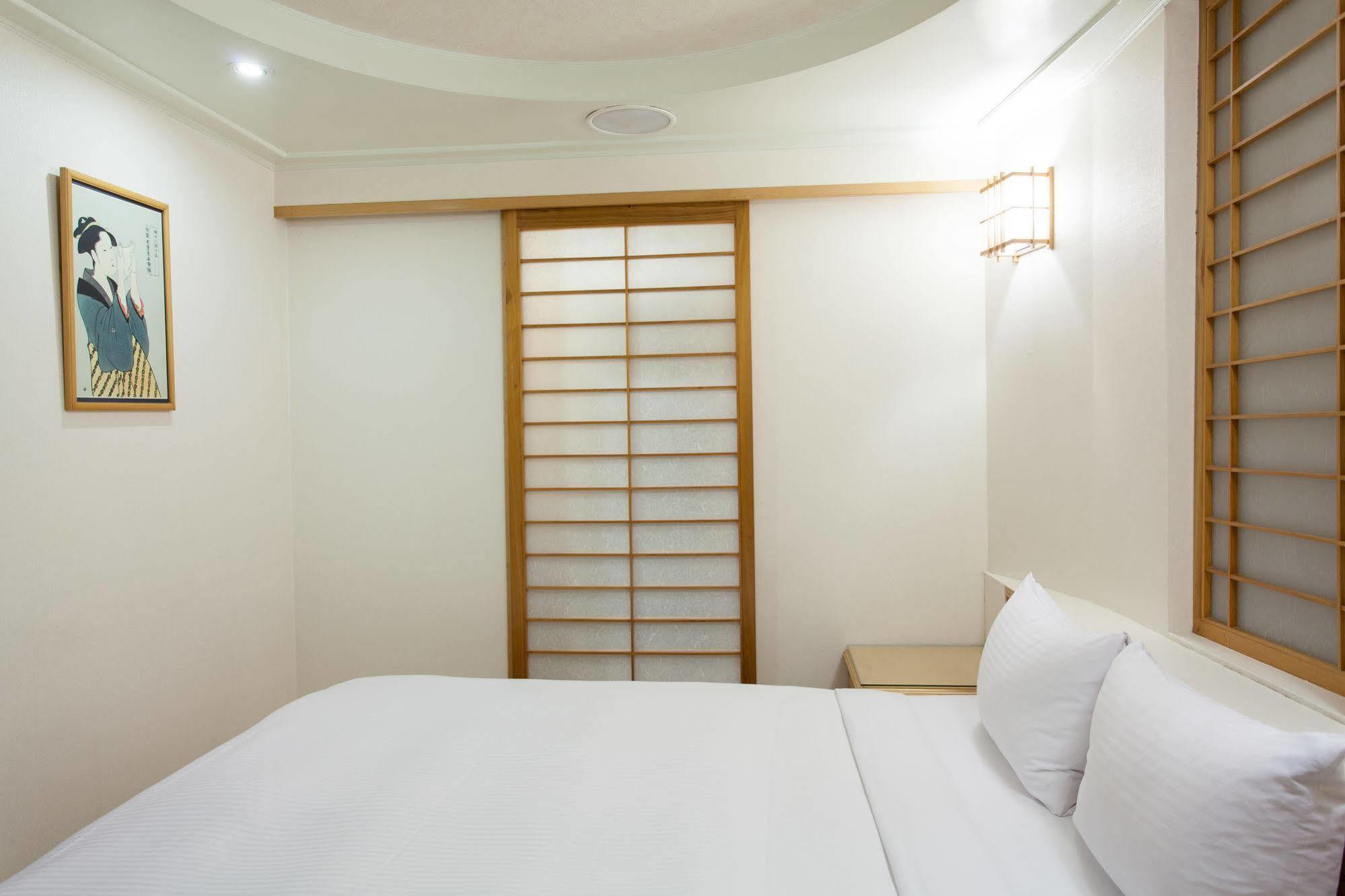 Hara Zuru Hotel Таоюань Экстерьер фото